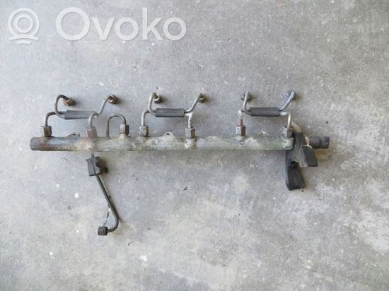 BMW 7 E38 Fuel main line pipe 0445216002