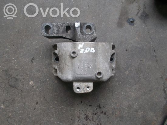 Audi A3 S3 8L Engine mount bracket