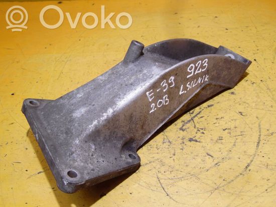 BMW 5 E39 Engine mounting bracket 1092973