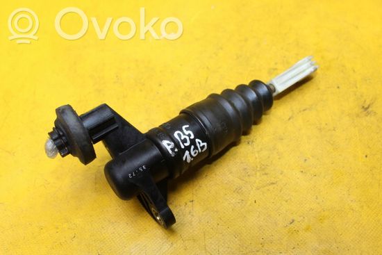 Audi A4 S4 B5 8D Clutch master cylinder 8E1721401