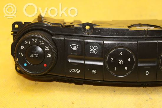 Mercedes-Benz E W211 Climate control unit 2118300085