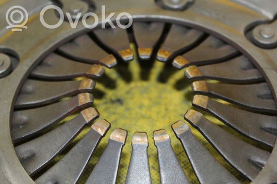 Audi A6 S6 C5 4B Pressure plate