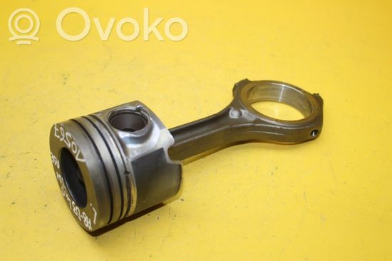 Audi A8 S8 D3 4E Piston with connecting rod 057A