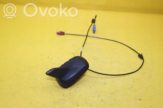 Audi A8 S8 D3 4E Aerial antenna amplifier
