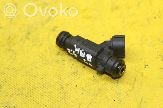 Audi A8 S8 D3 4E Fuel injector 079133551B