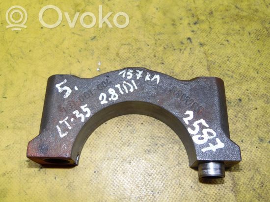 Volkswagen II LT Crankshaft Holder