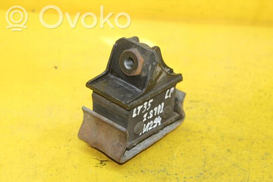 Volkswagen II LT Engine mount bracket