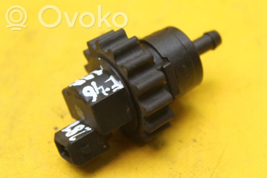 BMW 3 E46 Vacuum valve 1433602