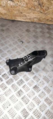 Audi A4 S4 B6 8E 8H Engine mounting bracket 8E0199307A
