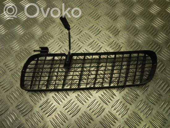 BMW X5 E53 Quarter panel pressure vent 8402670 T4848