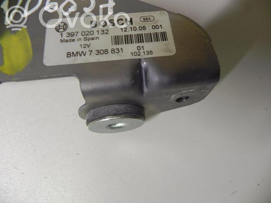 BMW 5 F10 F11 Engine bonnet/hood lock/catch 7308831 VD6897