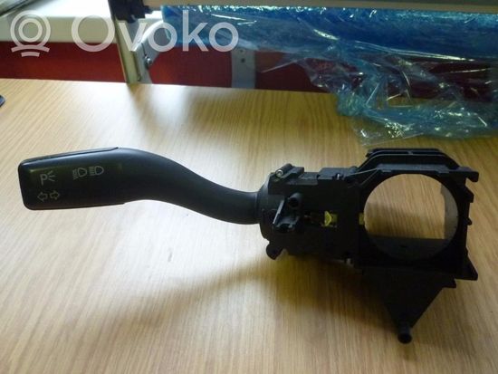 Audi A6 S6 C6 4F Indicator stalk 4E0953513A N100