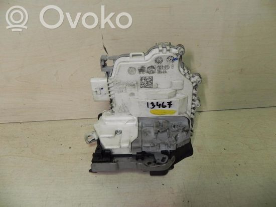 Audi A1 Loading door lock 8X2837015B I3467