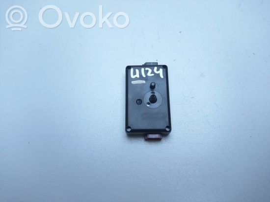 BMW 3 F30 F31 F80 Aerial antenna amplifier 9231442 U124