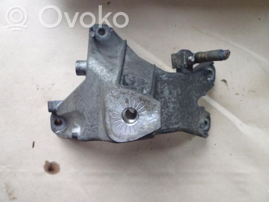 Audi A4 S4 B8 8K Engine mounting bracket 8k0199308BE VD145