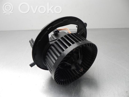 Volkswagen Golf VII Heater fan/blower 5Q1819021B I7671