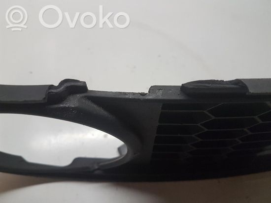 BMW 1 E82 E88 Front grill 51118045449 A16-2