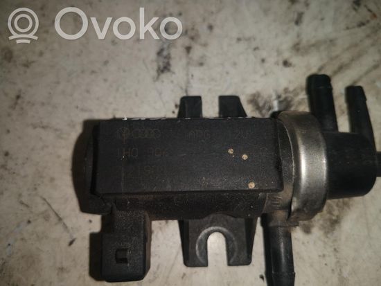 Audi A8 S8 D2 4D Turbo solenoid valve 1HO906627 A173-14