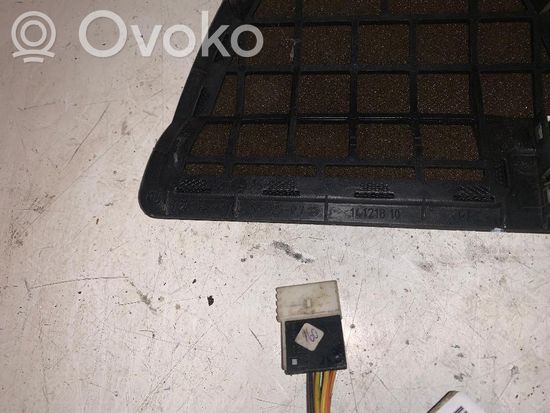 BMW 7 E65 E66 Subwoofer grill/trim 826104207 A140-23