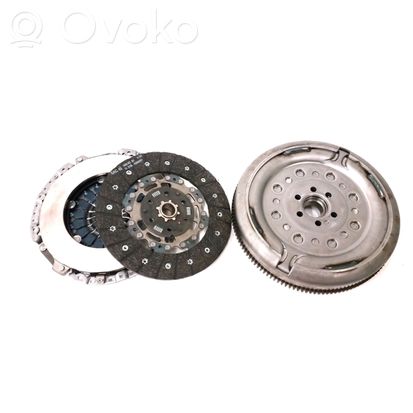 Audi A3 S3 A3 Sportback 8V Clutch pressure plate 04L141025A
