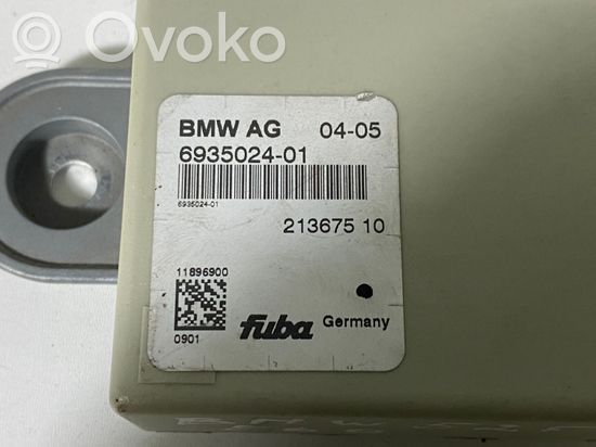 BMW 5 E60 E61 Aerial antenna amplifier 6935024 693502401