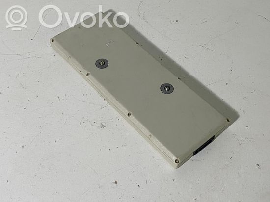 BMW 7 E65 E66 Aerial antenna amplifier 6933667 693366701
