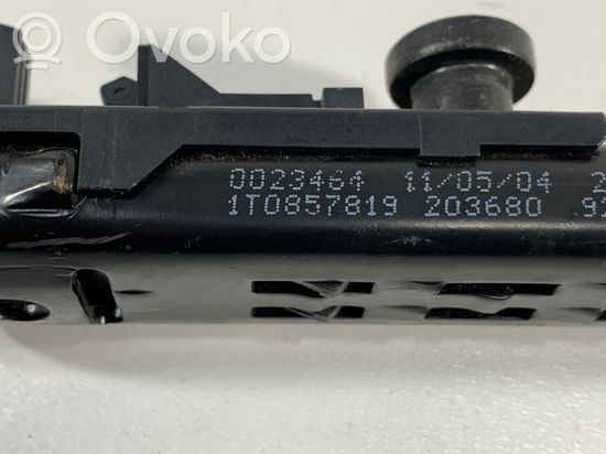 Volkswagen Touran I Seat belt adjustment motor 1T0857819