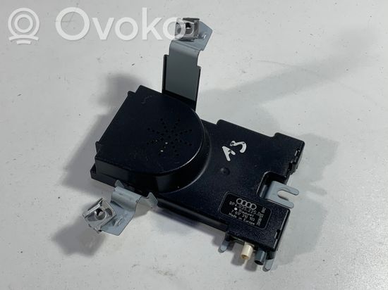 Audi A3 S3 A3 Sportback 8P Aerial antenna amplifier 8P4035225D 7617310103