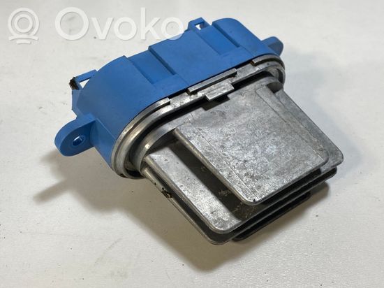 Volkswagen Touareg I Heater blower motor/fan resistor 7L0907521
