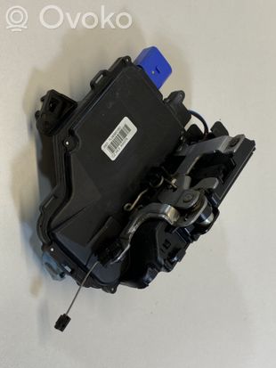 Volkswagen Golf V Rear door lock 7L0839016D