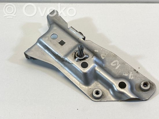 Audi A3 S3 A3 Sportback 8P Fender mounting bracket 8P0821135A