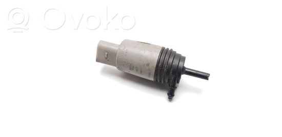 BMW 5 E60 E61 Windscreen/windshield washer pump 67126934159
