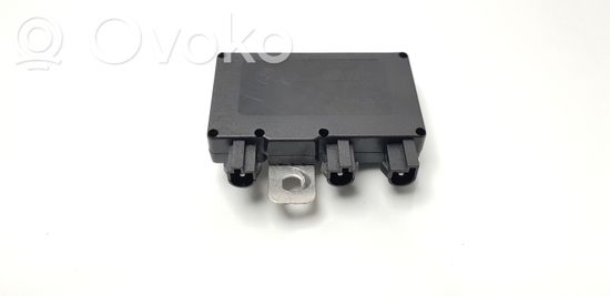BMW 3 E46 Aerial antenna amplifier 65248380944 8380944