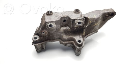 Volkswagen Golf IV Engine mounting bracket 036199275E
