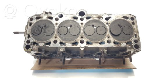 Volkswagen PASSAT B5 Engine head 028103373N