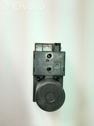 Audi A3 S3 8L Central locking vacuum pump 8D0862257E