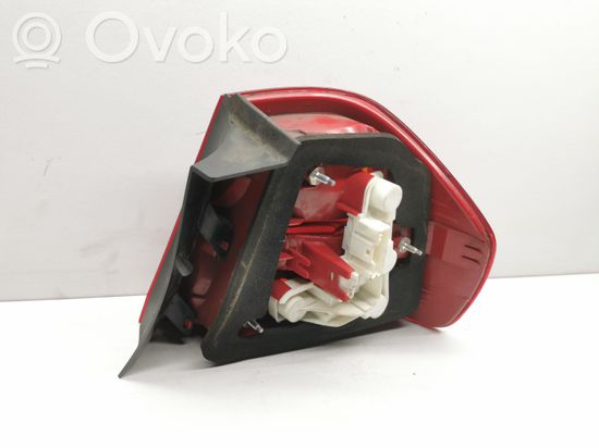 BMW 3 E90 E91 Rear/tail lights 6937457