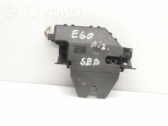 BMW 5 E60 E61 Tailgate/trunk/boot lock/catch/latch 8196401