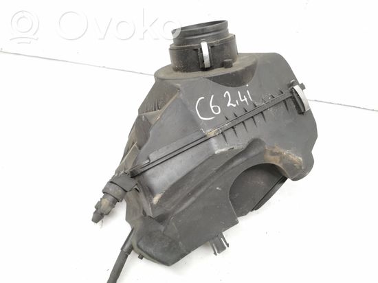 Audi A6 S6 C6 4F Air filter box 4F0133835E