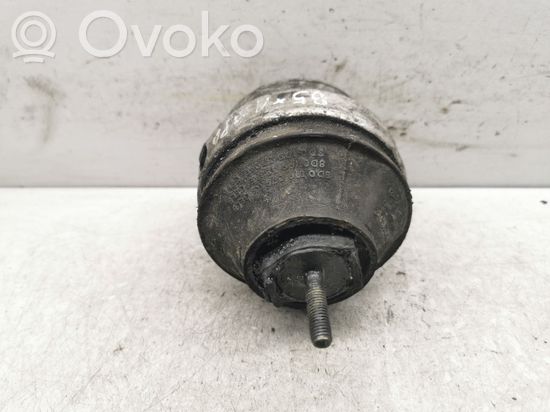 Audi A4 S4 B5 8D Engine mount bracket W1790021