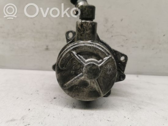Audi A6 S6 C5 4B Vacuum pump 72218501