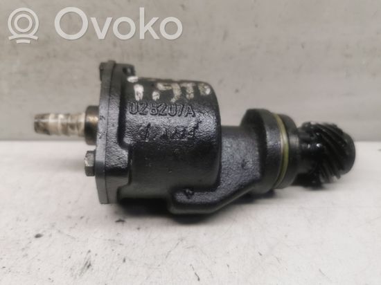 Audi 80 90 S2 B4 Vacuum pump 028207A