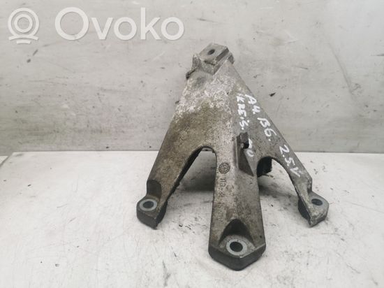 Audi A4 S4 B6 8E 8H Engine mounting bracket 8E0199307F