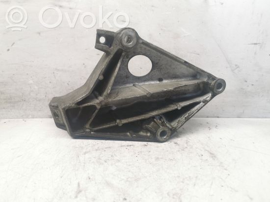 BMW 1 E81 E87 Engine mounting bracket 2211677504101