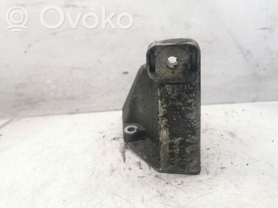 Audi A6 S6 C5 4B Engine mounting bracket 8D0199307P
