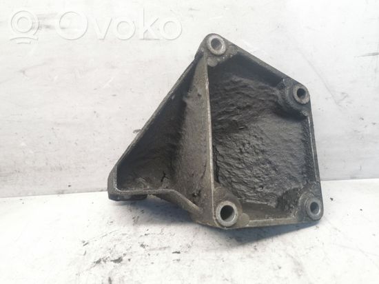 Audi A6 S6 C5 4B Engine mounting bracket 4B0199307C