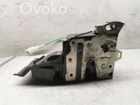 BMW 5 E39 Front door lock 67118352165