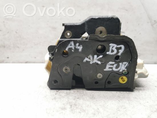 Audi A4 S4 B7 8E 8H Rear door lock 8E0839015AA