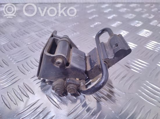 Audi A3 S3 8L Rear door lower hinge 4B0833412E
