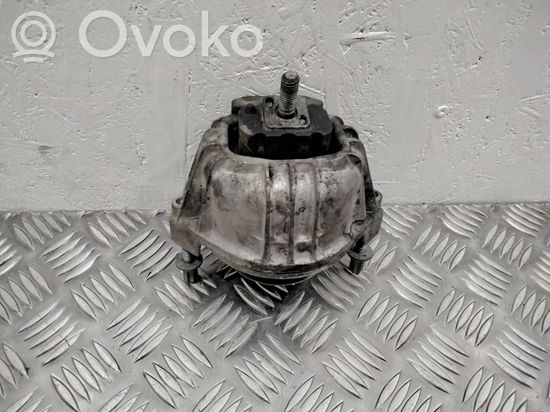 BMW 3 E90 E91 Engine mount bracket